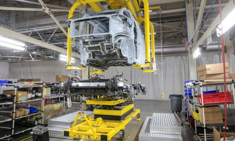 EV startup Canoo posts larger-than-expected loss in first quarter EV startup Canoo posts larger-than-expected loss in first quarter