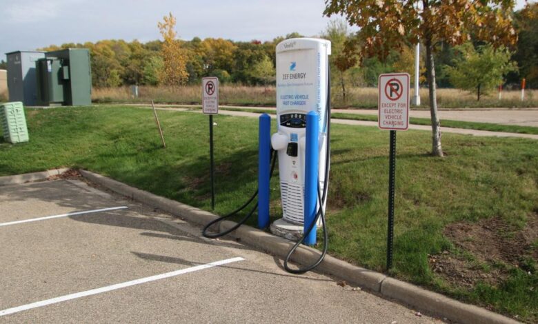 Electric Cars are cool. Let’s be cool about the regulations | Opinion Electric Cars are cool. Let’s be cool about the regulations | Opinion