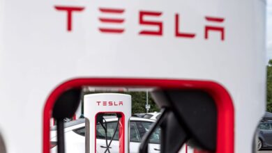 Tesla’s Supercharger Changes Tell the EV Industry: Fend for Yourselves