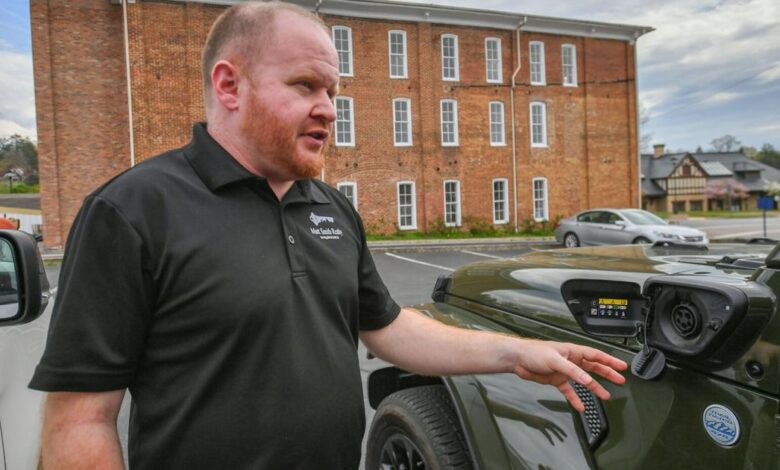 Electric, hybrid vehicles making inroads in region Electric, hybrid vehicles making inroads in region