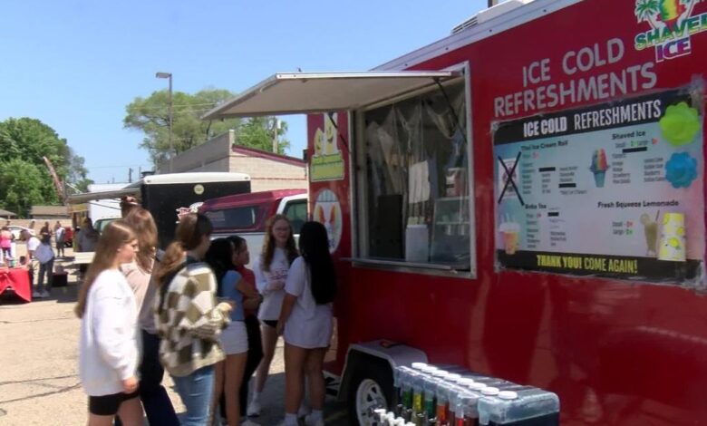 Area food trucks give students lesson in food service and entrepreneurship | News Area food trucks give students lesson in food service and entrepreneurship | News