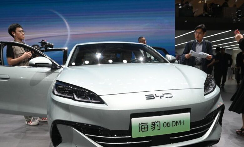BYD Says Its New Hybrid Cars Can Go 1,250 Miles Without Gas or Charging BYD Says Its New Hybrid Cars Can Go 1,250 Miles Without Gas or Charging