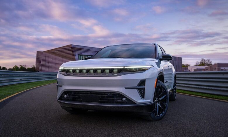 2024 Jeep Wagoneer S Is A 600-HP Look At Jeep’s All-Electric Future 2024 Jeep Wagoneer S Is A 600-HP Look At Jeep’s All-Electric Future
