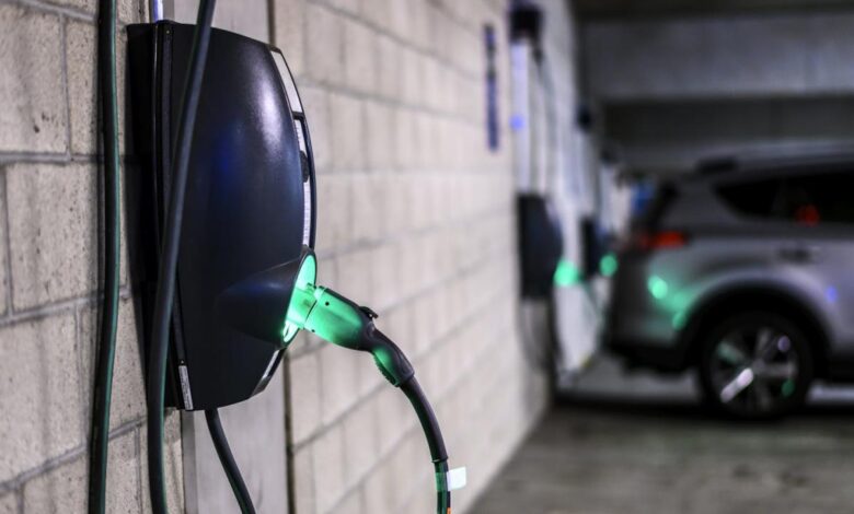 People of color are as interested in buying electric cars as white consumers – the biggest obstacle is access to charging People of color are as interested in buying electric cars as white consumers – the biggest obstacle is access to charging