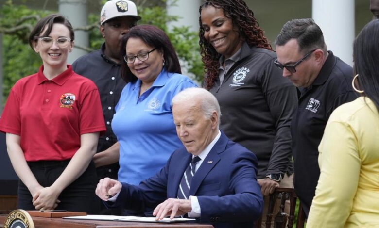 Biden says US to hike tariffs on Chinese electric cars Biden says US to hike tariffs on Chinese electric cars