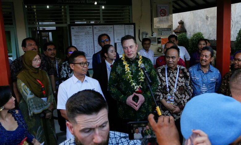 Indonesia minister says Musk to consider offer to build EV battery plant in country Indonesia minister says Musk to consider offer to build EV battery plant in country