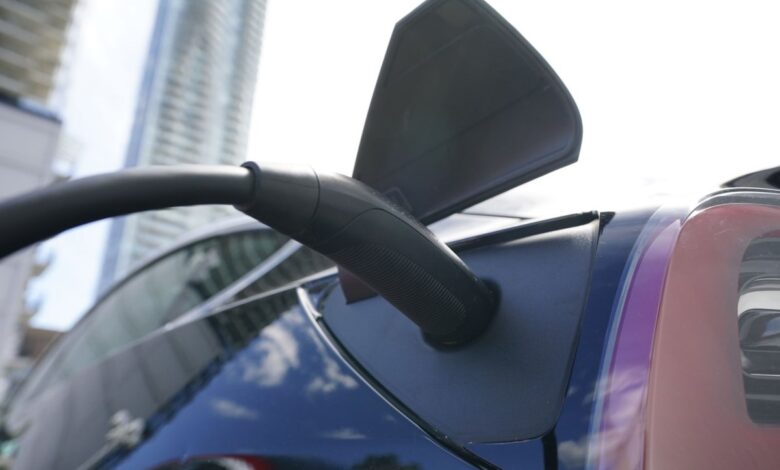 Canadians’ interest in buying EVs fades as barriers, concerns remain: J.D. Power Canadians’ interest in buying EVs fades as barriers, concerns remain: J.D. Power
