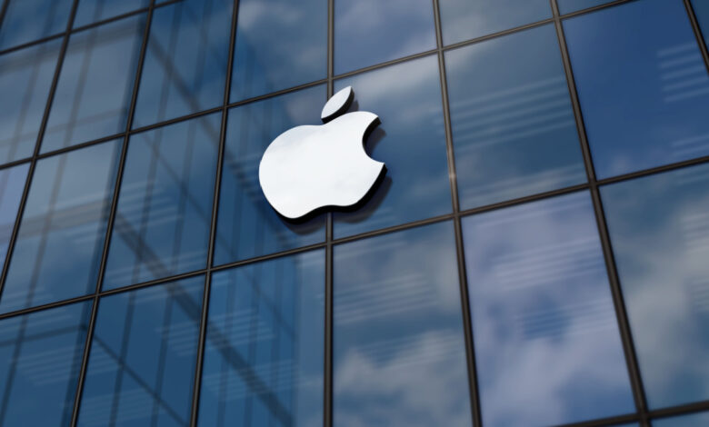 Apple Takes Measured Approach to AI Amid Tech Giants’ Race Apple Takes Measured Approach to AI Amid Tech Giants’ Race