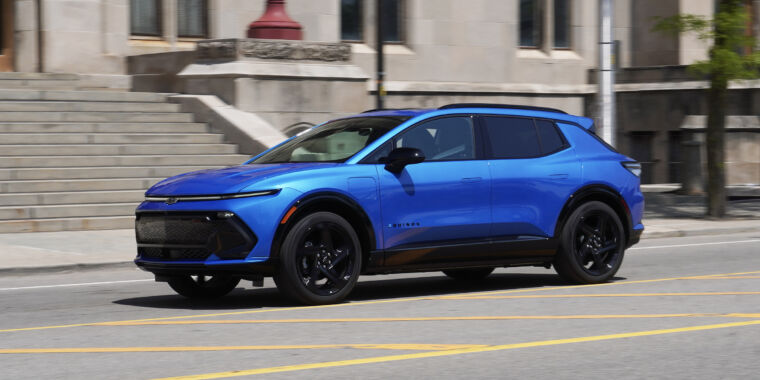 The 2024 Chevrolet Equinox EV shows GM can make a car for the masses The 2024 Chevrolet Equinox EV shows GM can make a car for the masses