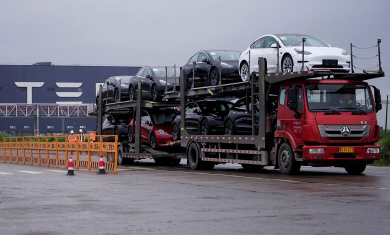 American and Chinese car makers bet on different strategies in global fight American and Chinese car makers bet on different strategies in global fight