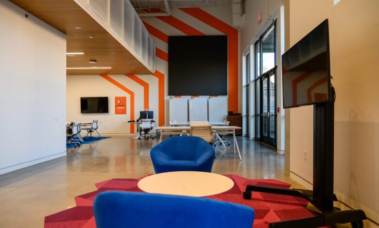 Brook T. Smith Launchpad to host “Improving Your Side Hustle” seminar for staff Brook T. Smith Launchpad to host “Improving Your Side Hustle” seminar for staff