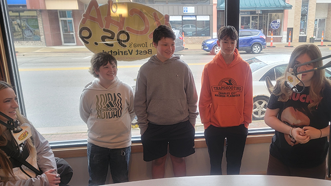 Charles City Middle School Robotics Ready To Compete In Florida; We Talks Favorite Moments & Student Goals – KCHA News Charles City Middle School Robotics Ready To Compete In Florida; We Talks Favorite Moments & Student Goals – KCHA News