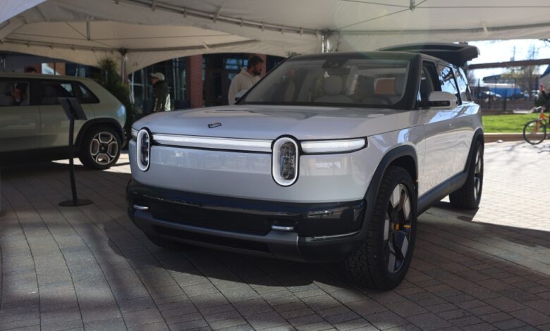 Rivian to invest .5B and add more than 550 jobs in Normal Rivian to invest .5B and add more than 550 jobs in Normal