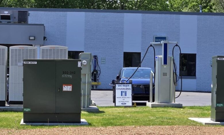 Busting the Myth That an EV Can Be Meaningfully DC Fast Charged While Using a Bathroom or Grabbing Lunch Busting the Myth That an EV Can Be Meaningfully DC Fast Charged While Using a Bathroom or Grabbing Lunch