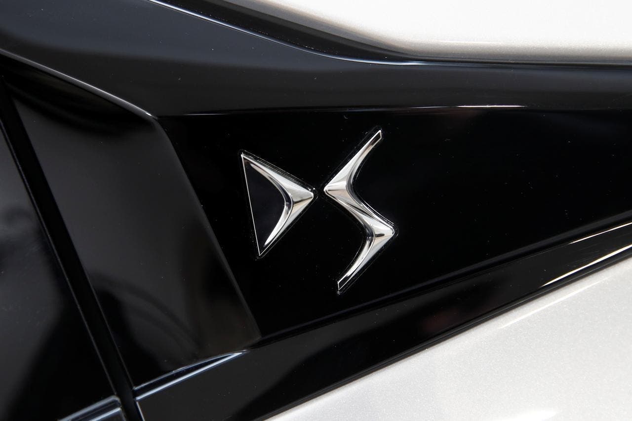 DS 3 Automobiles logo