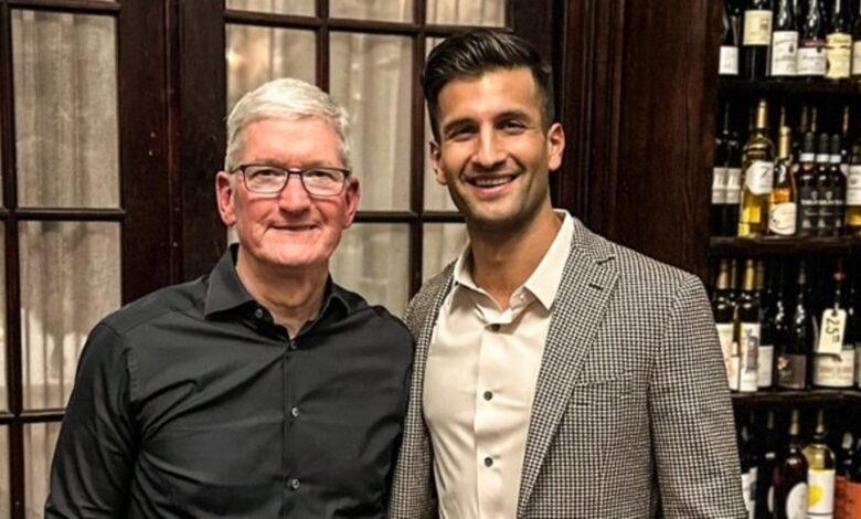 Tim Cook greatly helped this Indian-origin entrepreneur: ‘My mentor, gym buddy’ Tim Cook greatly helped this Indian-origin entrepreneur: ‘My mentor, gym buddy’