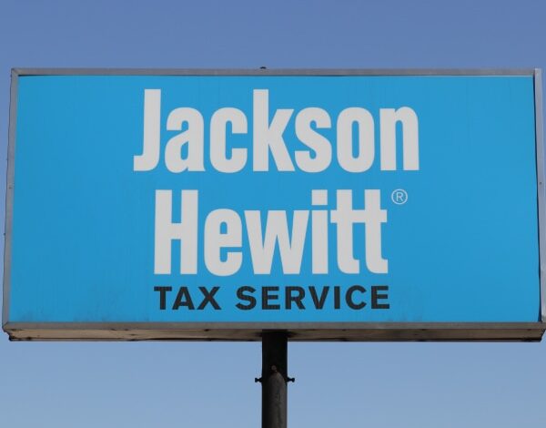 John Hewitt: A Beacon for America’s Entrepreneurial Spirit John Hewitt: A Beacon for America’s Entrepreneurial Spirit