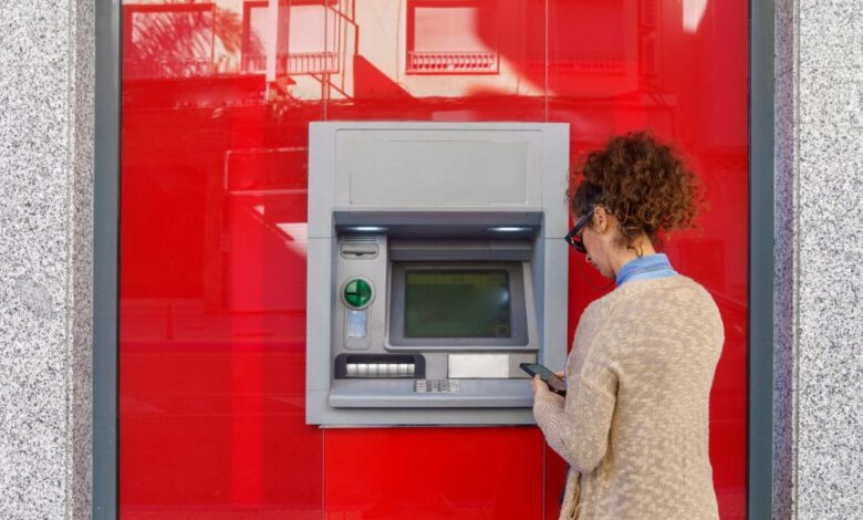 Abrupt bankruptcy of financial middleman Synapse freezes bank accounts of tens of thousands of U.S. businesses and consumers Abrupt bankruptcy of financial middleman Synapse freezes bank accounts of tens of thousands of U.S. businesses and consumers