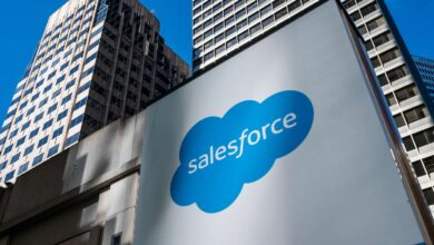 Salesforce Plunges Amid Sluggish Revenue Outlook