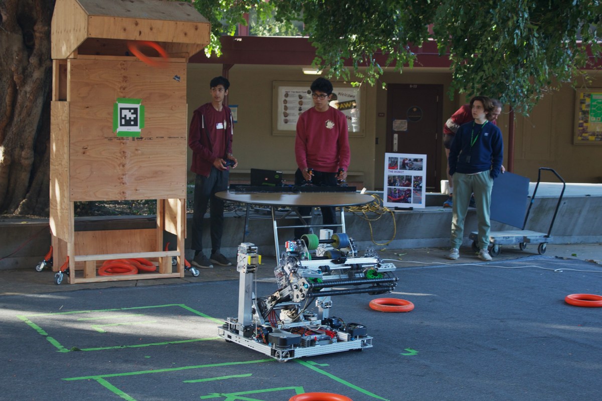 Robitic M M-A Robotics team showcases its 2023-24 robot - Europeantech