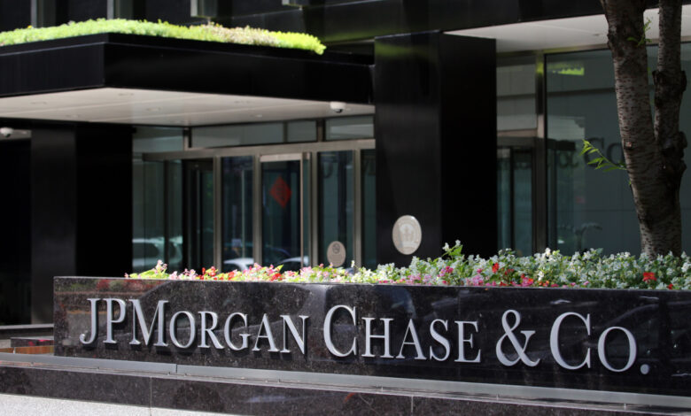 JPMorgan Chase Unveils AI-Powered Tool for Thematic Investing JPMorgan Chase Unveils AI-Powered Tool for Thematic Investing