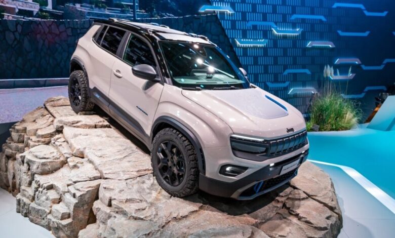 Legacy Auto Giants GM, Stellantis Plan To Fend Off Chinese EV Threat With K Electric Jeep, ‘Most Affordable’ Revived Bolt – Stellantis (NYSE:STLA), General Motors (NYSE:GM) Legacy Auto Giants GM, Stellantis Plan To Fend Off Chinese EV Threat With K Electric Jeep, ‘Most Affordable’ Revived Bolt – Stellantis (NYSE:STLA), General Motors (NYSE:GM)