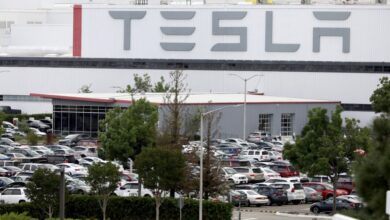 Tesla chops hundreds more Bay Area jobs as tech industry layoffs widen