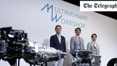 Toyota shuns electric cars with new generation of combustion engines