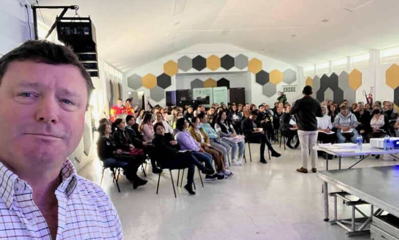 GCU’s entrepreneurship chair spreads wealth of knowledge in Colombia GCU’s entrepreneurship chair spreads wealth of knowledge in Colombia