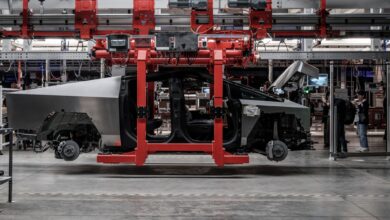 Tesla loses manufacturing director who oversaw Cybertruck ramp