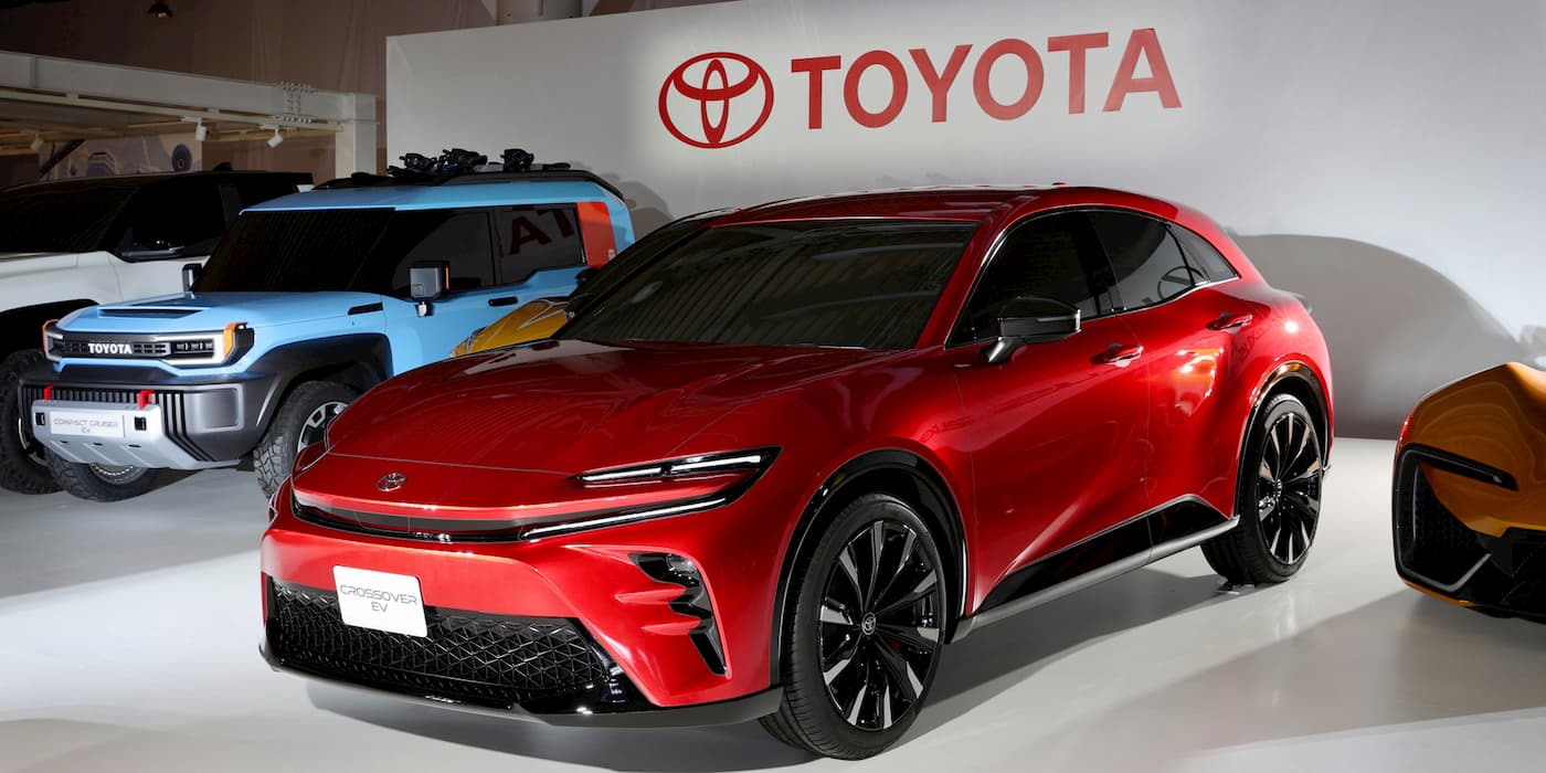 Toyota-catching-up-electric-vehicles