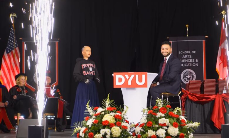 In a first, humanoid robot Sophia delivers commencement speech In a first, humanoid robot Sophia delivers commencement speech