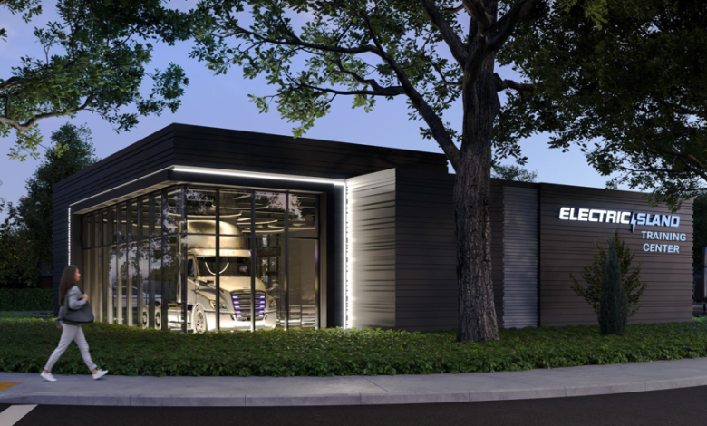 Daimler Truck invests in EV training facility in Portland Daimler Truck invests in EV training facility in Portland