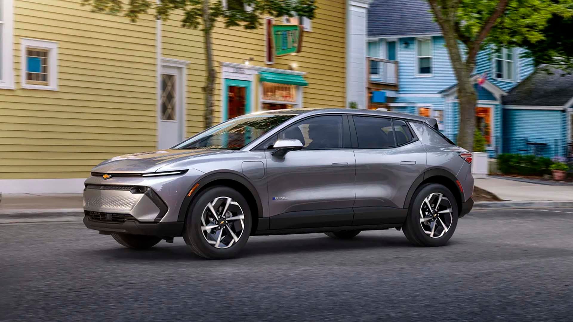 Front 3/4 view of the 2024 Chevrolet Equinox EV 1LT