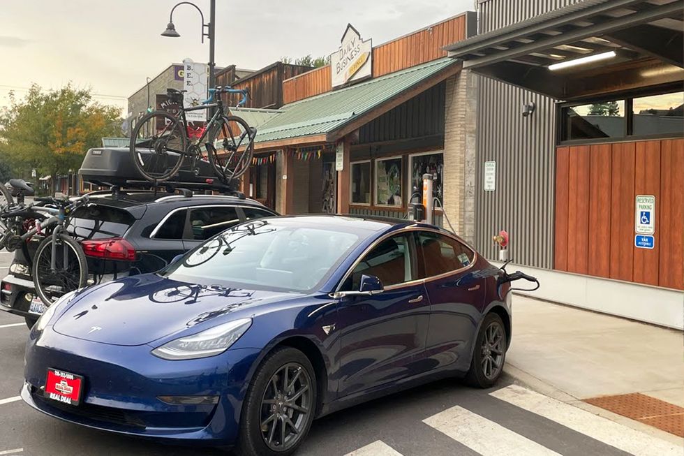 electric vehicles, twisp charging station