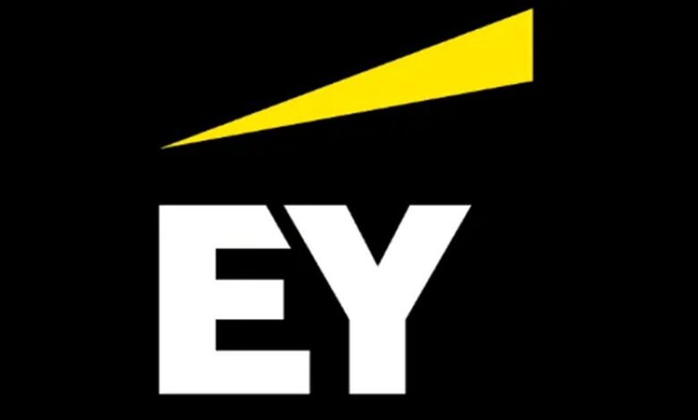 EY: Scaling Gen AI for CIOs: Managing Risk EY: Scaling Gen AI for CIOs: Managing Risk