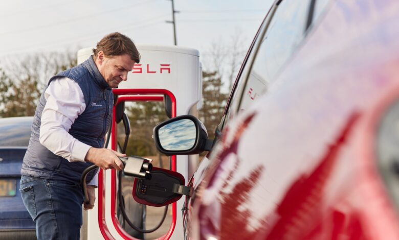 Ford dealers to pause EV program as company mulls over changes Ford dealers to pause EV program as company mulls over changes