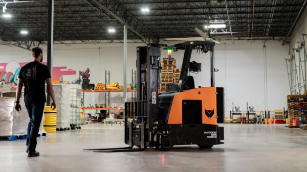 KION North America, Fox Robotics Announce Partnership to Build Autonomous Forklifts KION North America, Fox Robotics Announce Partnership to Build Autonomous Forklifts