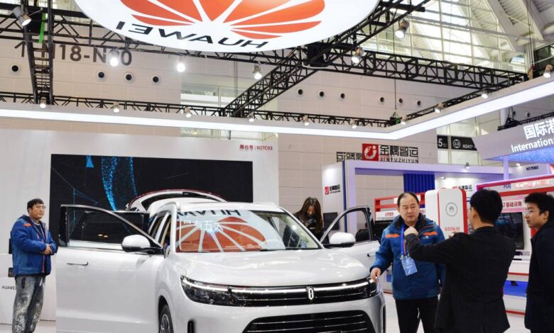 Fatal car crash mars Huawei’s efforts to break into EV market Fatal car crash mars Huawei’s efforts to break into EV market