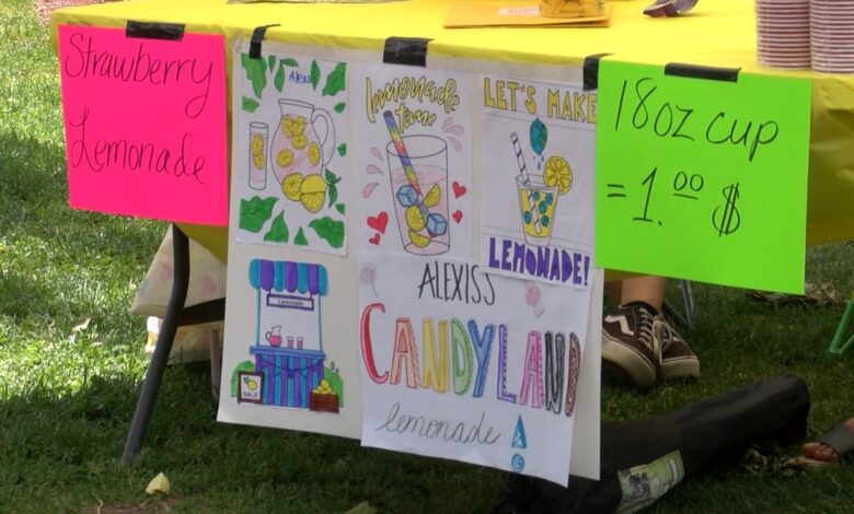 Local kids sell interesting lemonade flavors to learn about entrepreneurship Local kids sell interesting lemonade flavors to learn about entrepreneurship