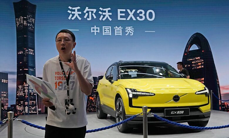 Amid international EV race, lawmakers spar over EV future Amid international EV race, lawmakers spar over EV future