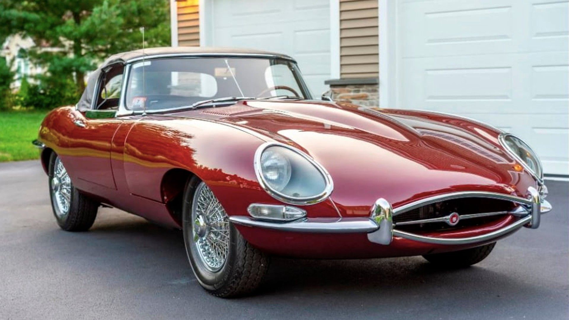 Red Jaguar E-Type Roadster Series II