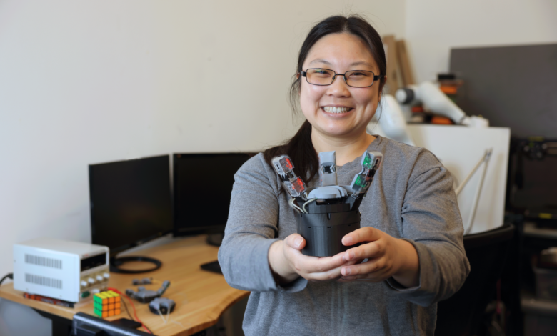 Robotic palm mimics human touch | MIT News Robotic palm mimics human touch | MIT News