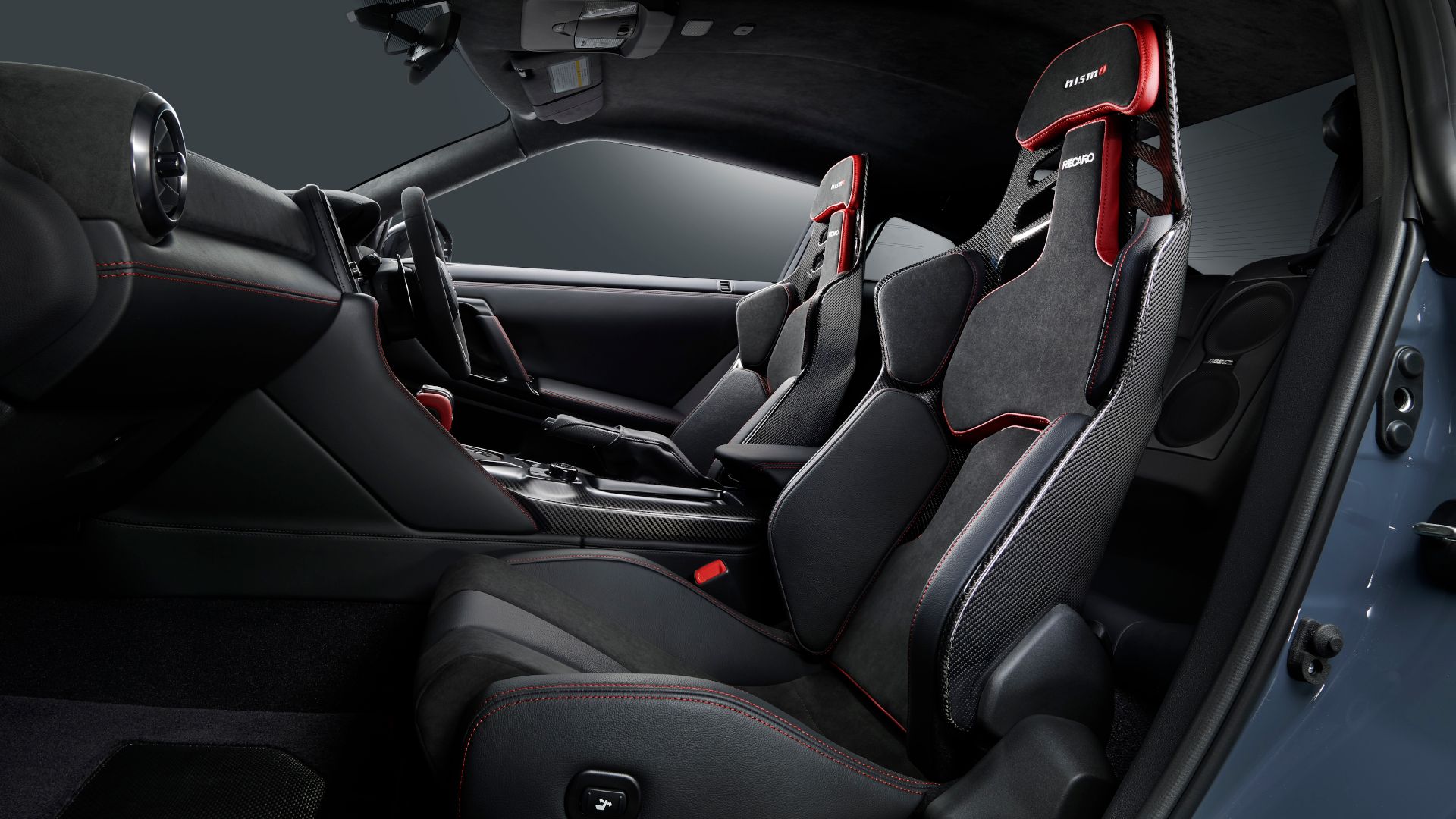 NISSAN GT-R NISMO INTERIOR