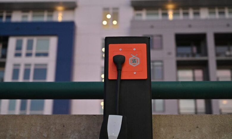 Orange Charger thinks a 0 outlet will solve EV charging for apartment dwellers Orange Charger thinks a 0 outlet will solve EV charging for apartment dwellers