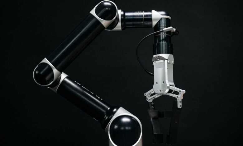 Using AI and Robots to Advance Science Using AI and Robots to Advance Science