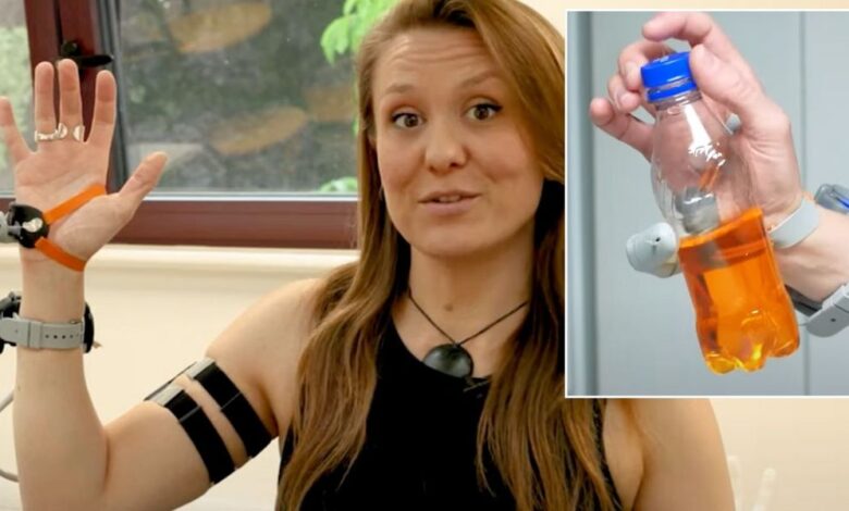 Robotic third thumb currently being tested – and the results are incredible Robotic third thumb currently being tested – and the results are incredible