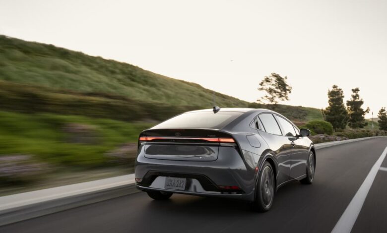 Hybrid Cars Are Surging in Popularity Over EVs and Teslas. Here’s the Real Reason They’re So Popular. Hybrid Cars Are Surging in Popularity Over EVs and Teslas. Here’s the Real Reason They’re So Popular.