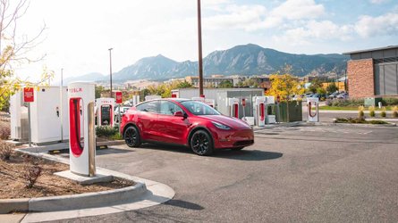 Tesla Supercharger 11