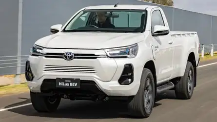 Toyota Hilux Revo BEV